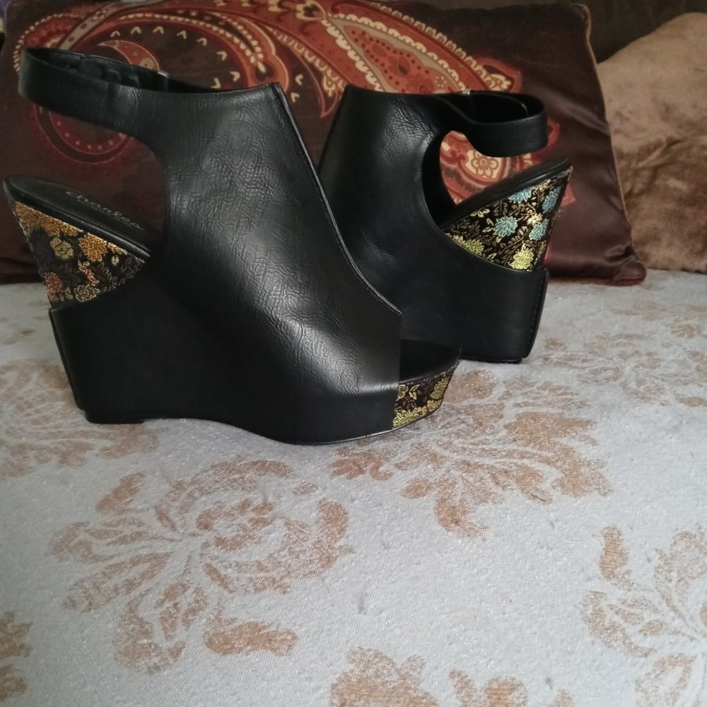 Charles David Embroidered Platform Wedge